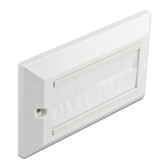Delock Kábelrendező keret fehér fésűsávokkal 146 x 86 mm